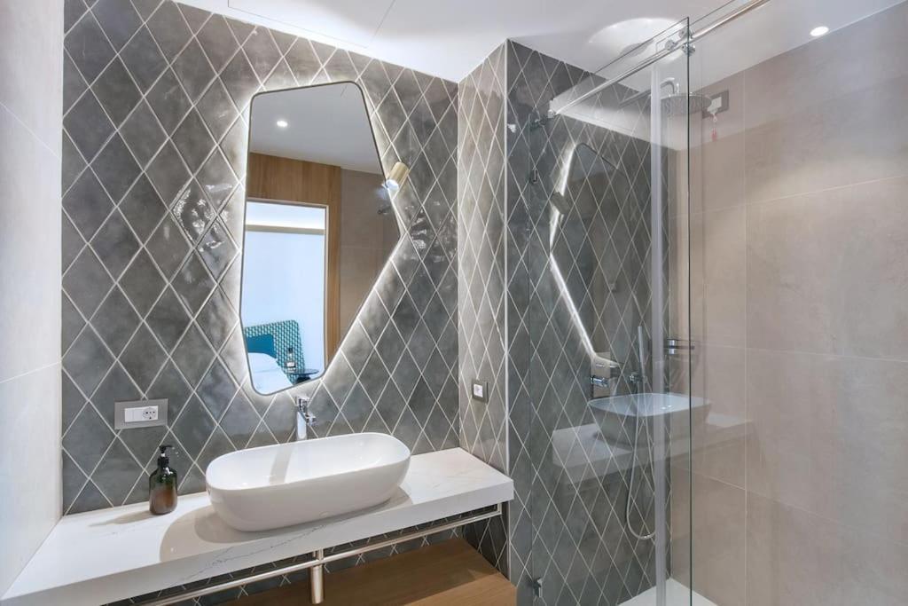 Villa Divina-Apt Armonia-Con Piscina E Vista Lago Castelletto Di Brenzone Exteriér fotografie