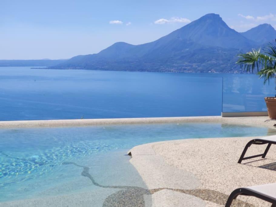 Villa Divina-Apt Armonia-Con Piscina E Vista Lago Castelletto Di Brenzone Exteriér fotografie