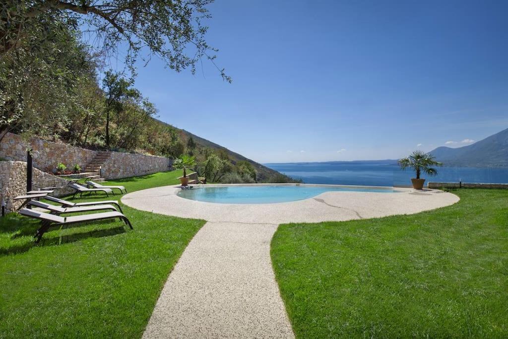 Villa Divina-Apt Armonia-Con Piscina E Vista Lago Castelletto Di Brenzone Exteriér fotografie